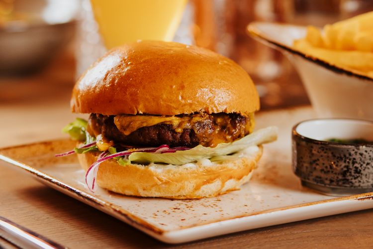 stadt.ALLEE CHEESEBURGER